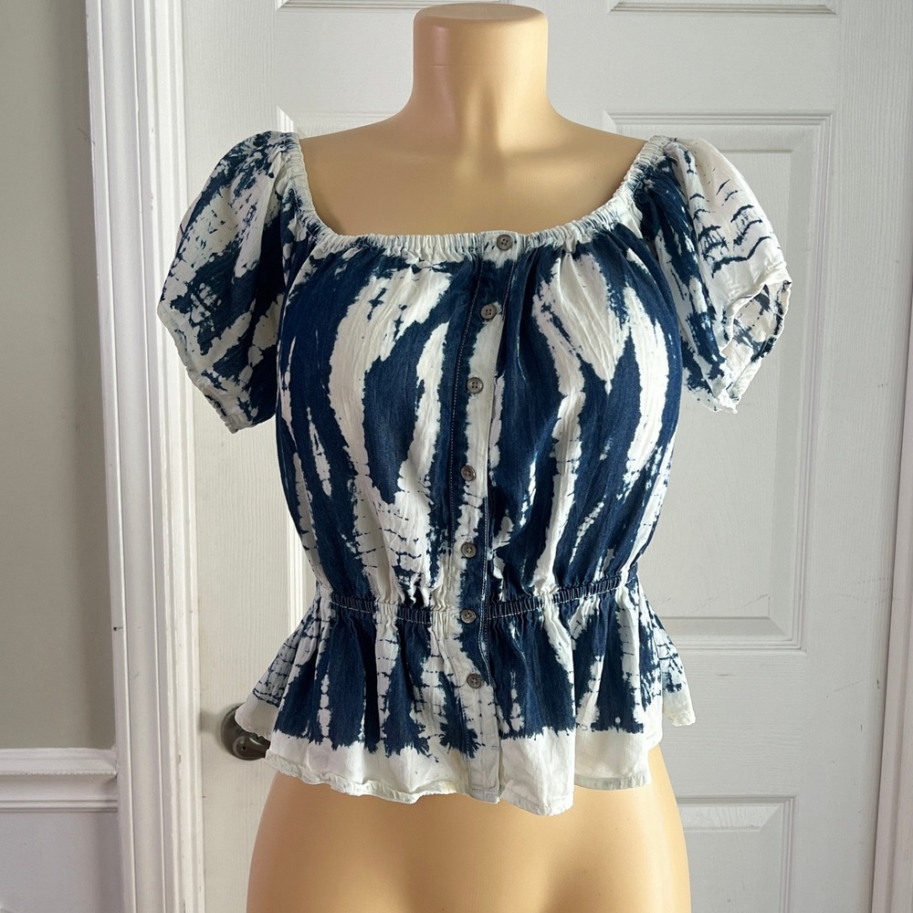 Guess Tie Dye Peplum Top M Womens Button Front Puff Sleeve Blue Boho Cropped